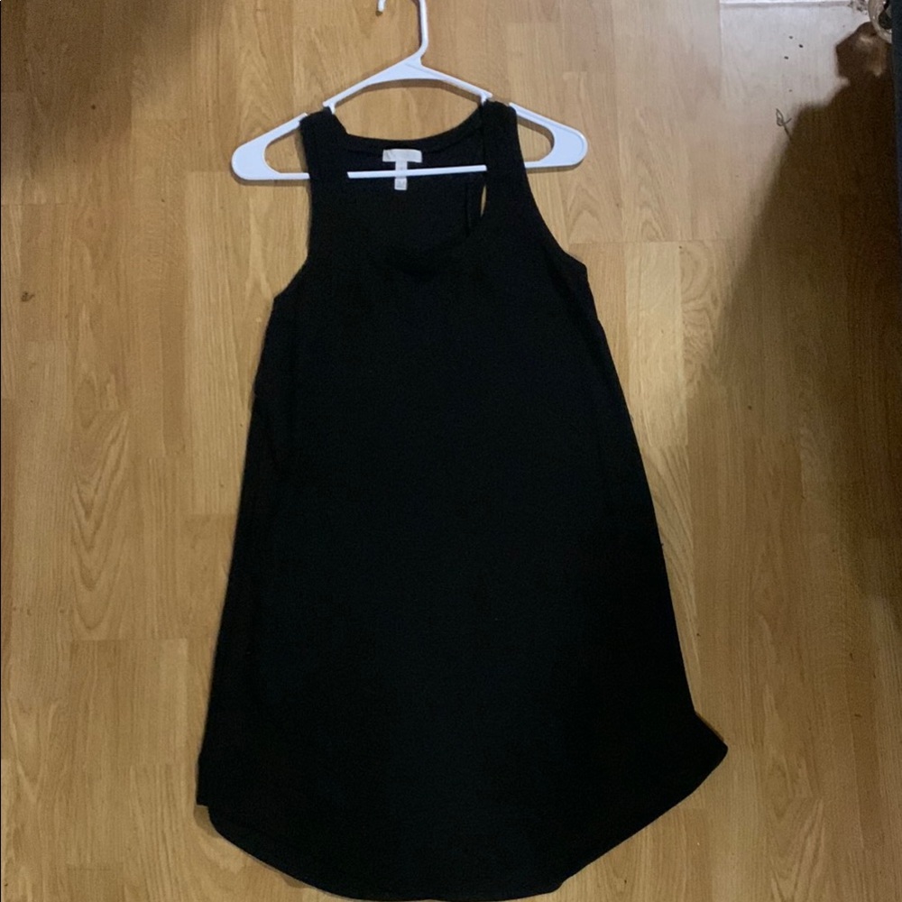 Black Sleeveless Dress